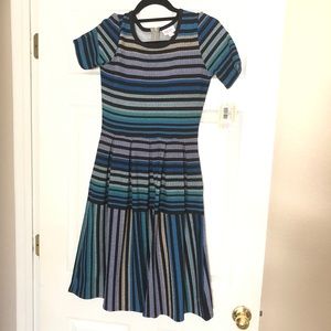 Small Lularoe Amelia Dress